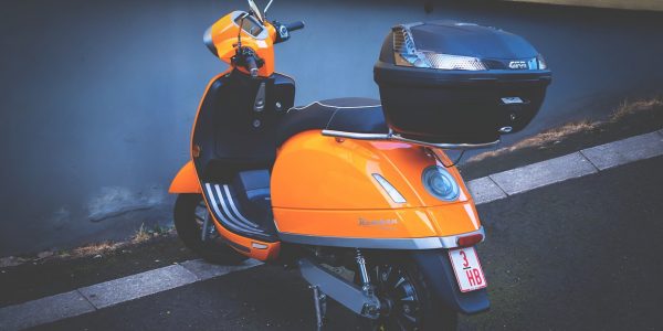 Combien coûte un scooter électrique de milieu de gamme ?