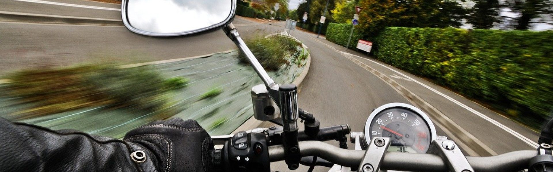 L'équipememnt idéalpour pratiquer la moto sur route