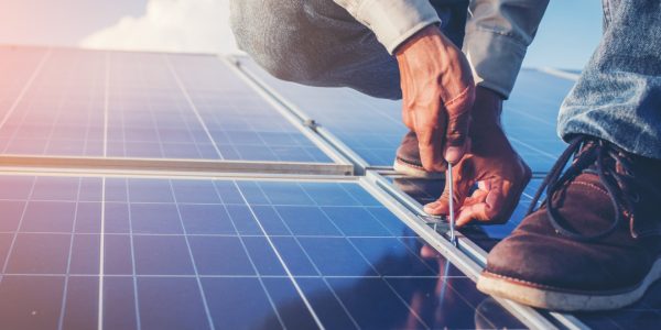 Les panneaux solaires hybrides sont-ils faits pour vous ?