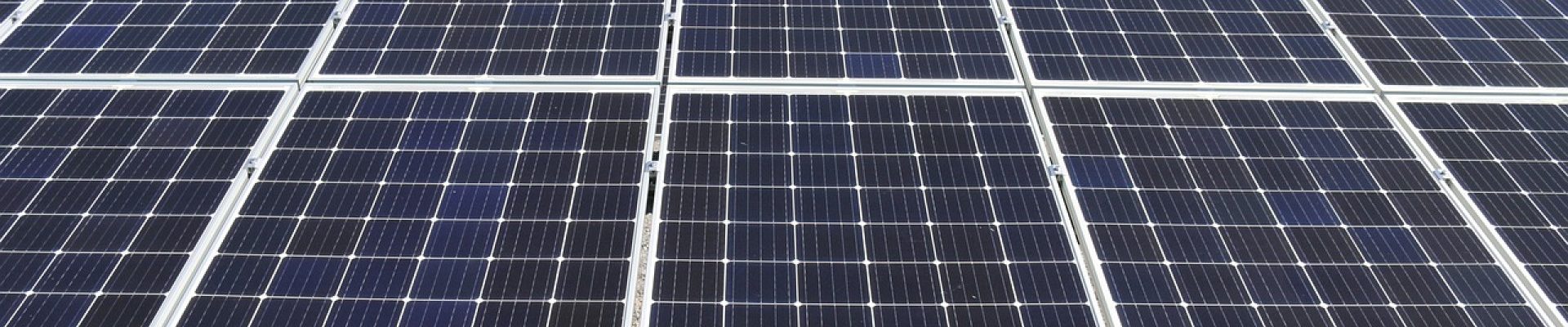 Réduisez votre empreinte carbone grâce à l'installation de panneaux solaires