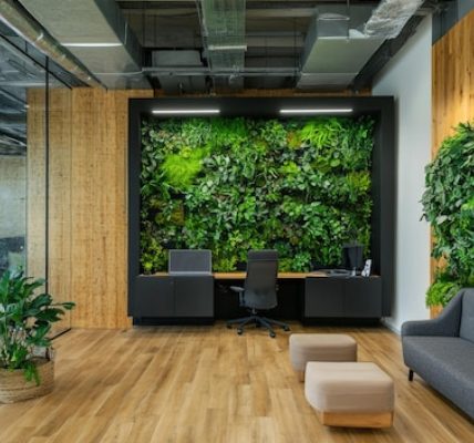 Murs végétaux artificiels : quand la nature inspire nos intérieurs