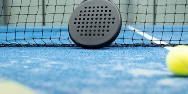 Comment choisir la raquette de padel qui correspond à votre niveau de jeu ?